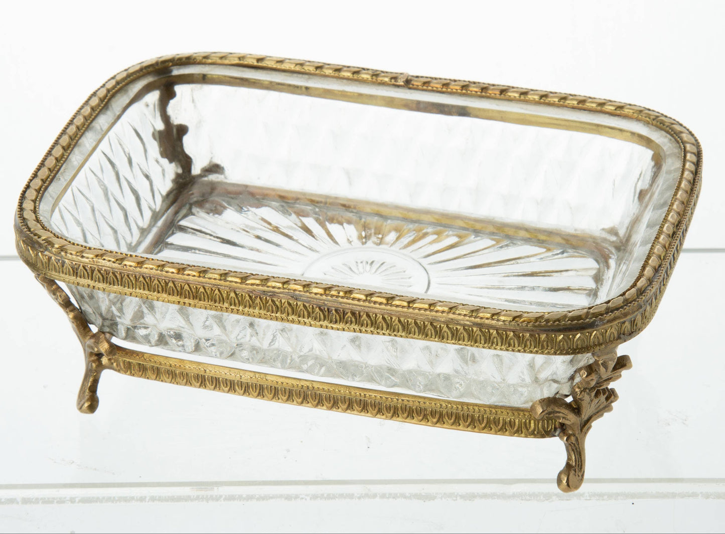 Gold / Metal Soap Dish