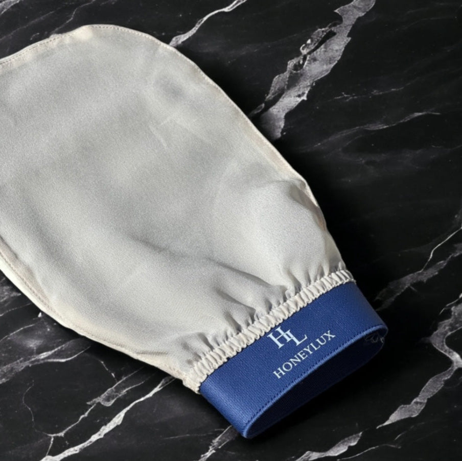 Mulberry Silk Exfoliating Mitt: Body + Face
