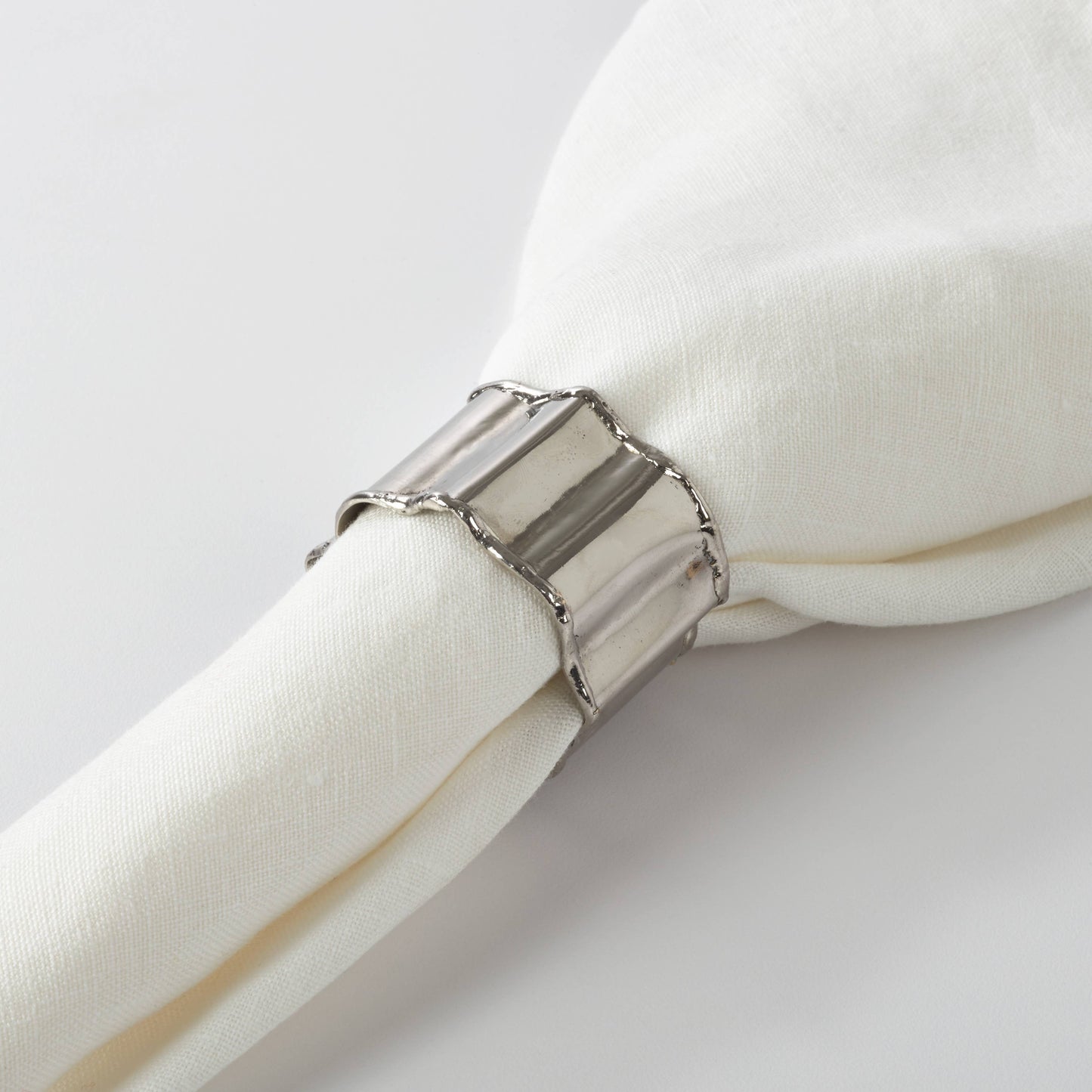 Classic Design Napkin Rings - Silver